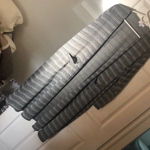 LuLaRoe Sarah sweater